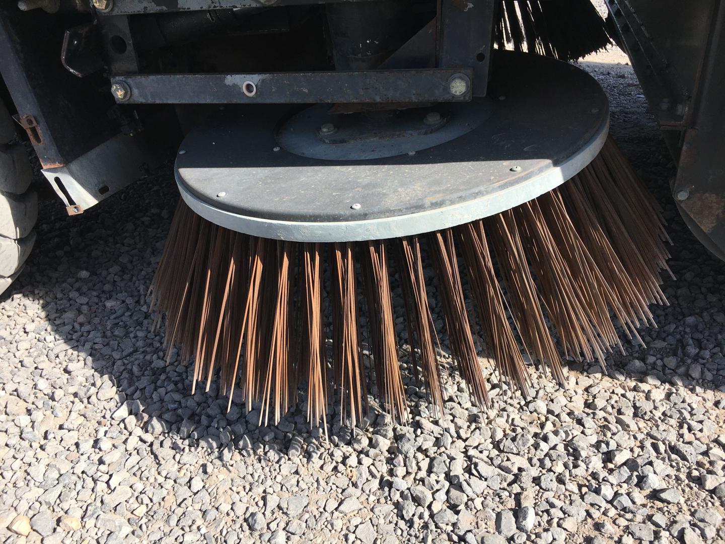 ./imagenes/INVOICE/2019/16462/BARREDORA TENNANT 830-II (25).JPG